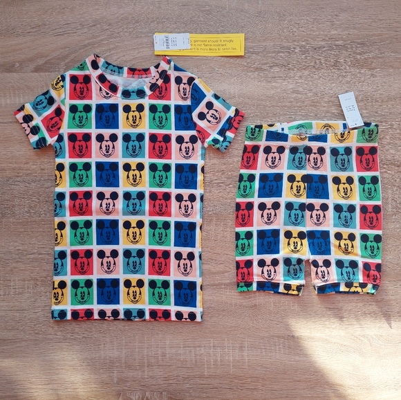 Gap Mickey pajamas size 6 - Picture 3 of 16